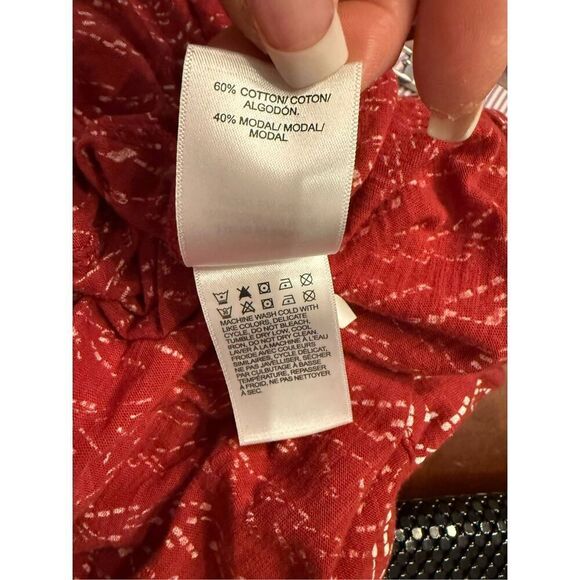 Lucky Brand Boho Peasant Top Sz. L Red Festival Vacation Smocking - Picture 9 of 9